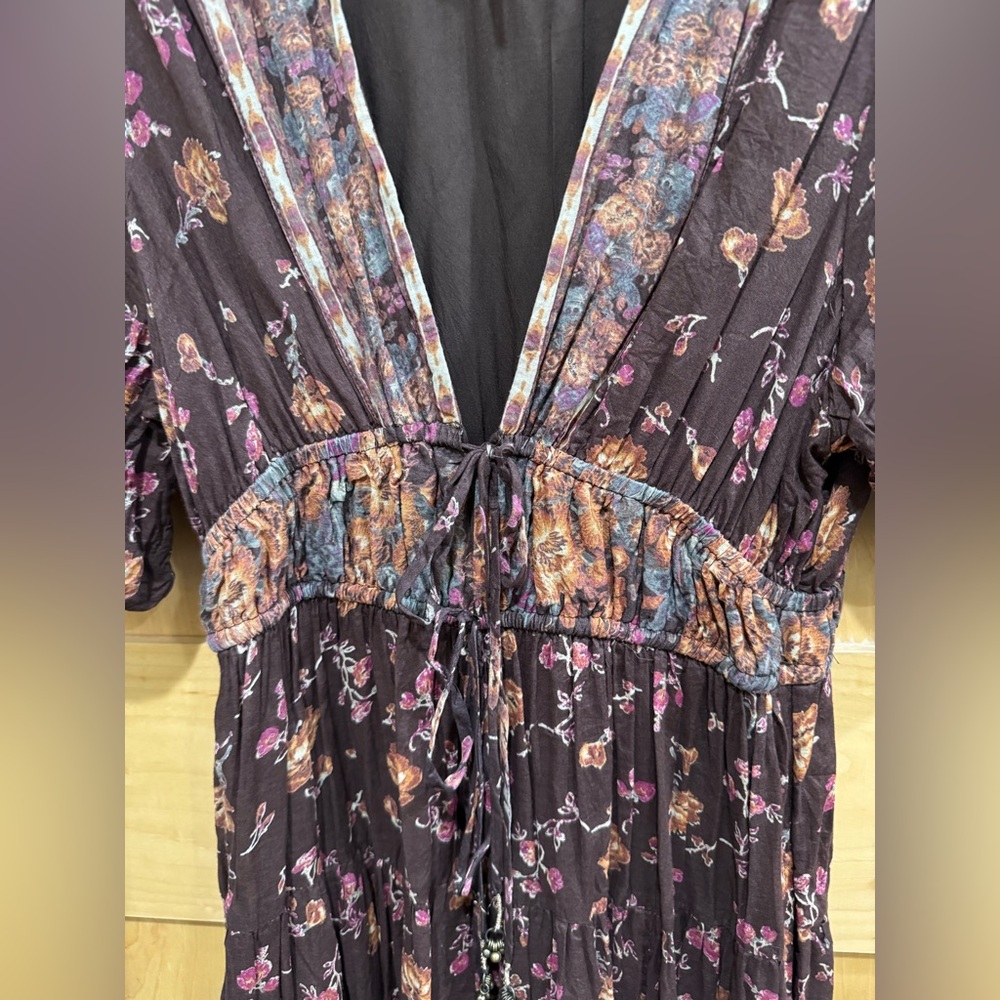 Lysette Floral Maxi Dress. Size XS - Picture 6 of 11